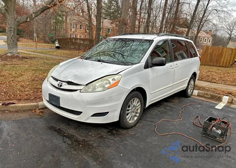 2007 Toyota Sienna Le z USA, uszkodzony, nr VIN 5TDBK23C97S000915